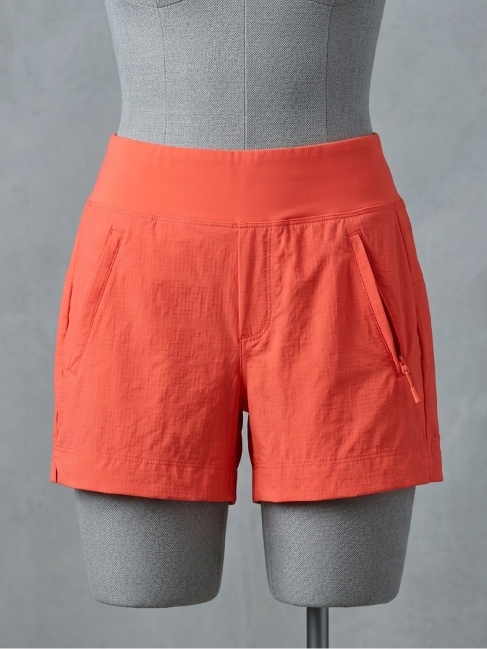 Athleta Trekkie North Shorts Coral Orange Pink Hiking Athletic Women's Size 10
